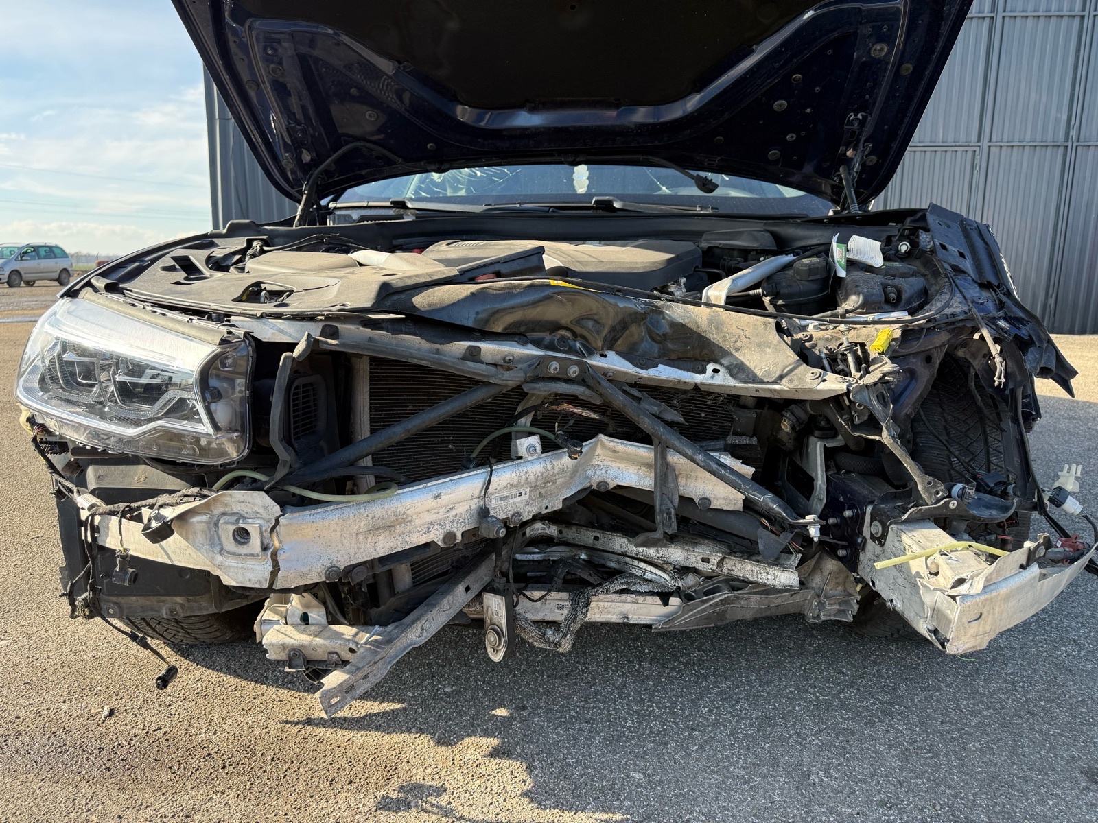 BMW serija 5 530e INDIVIDUAL