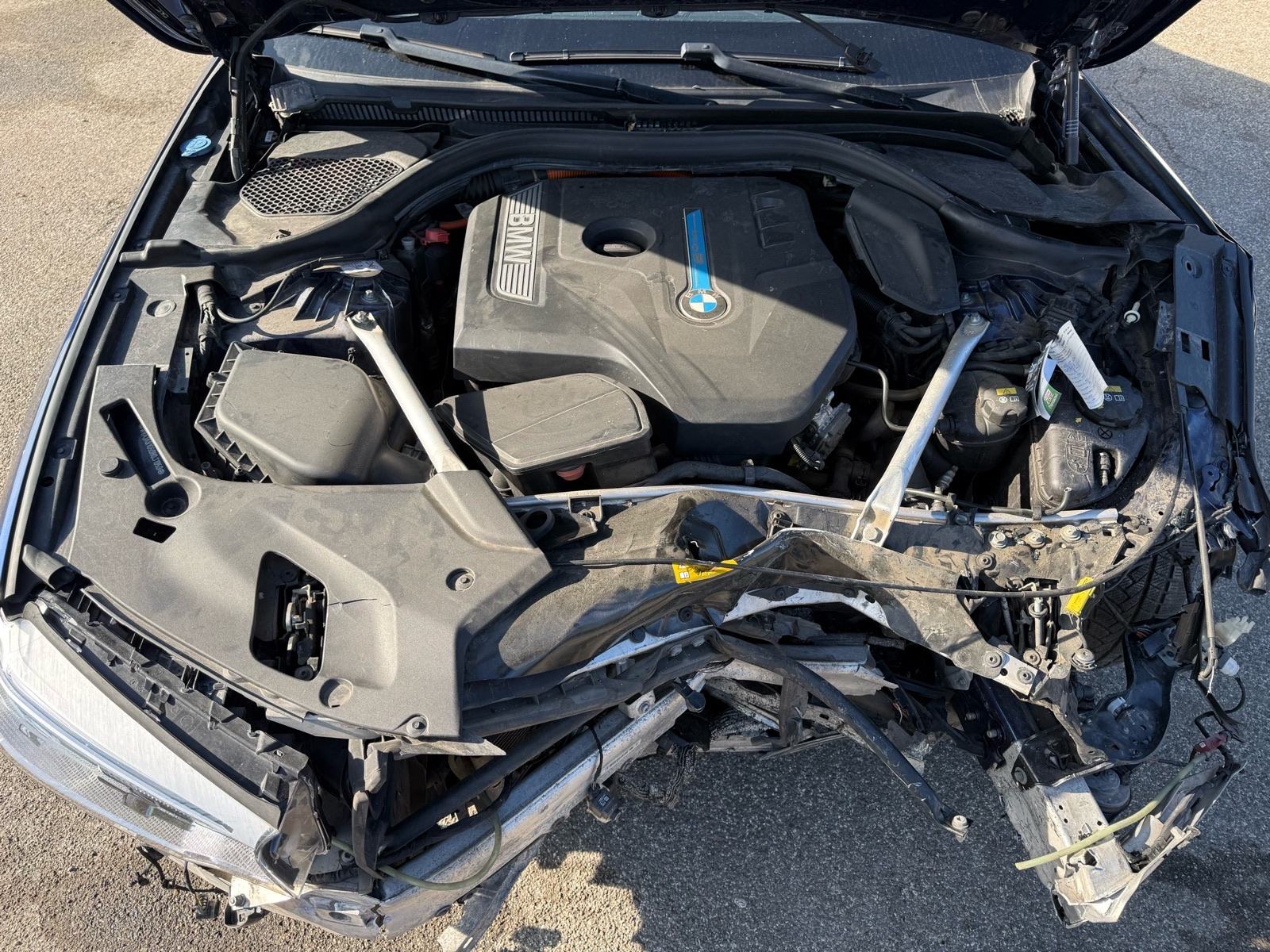 BMW serija 5 530e INDIVIDUAL